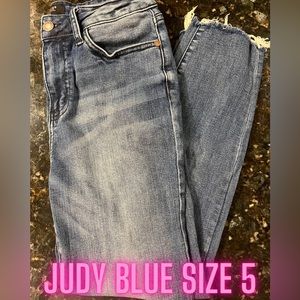 Judy Blue Relaxed Fit Raw Hem Jeans, Size 5